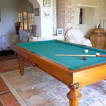 Hotel D'hotes Domaine De Beunes 4*