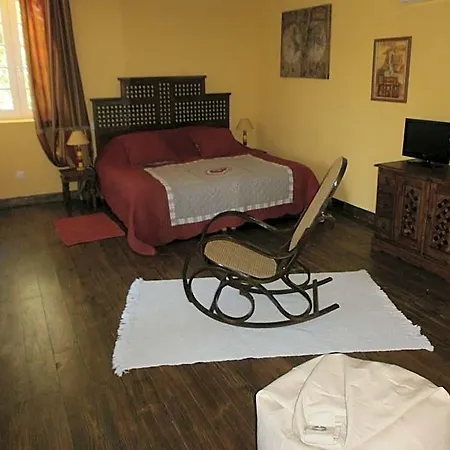 Hotel D'hotes Domaine De Beunes 4*